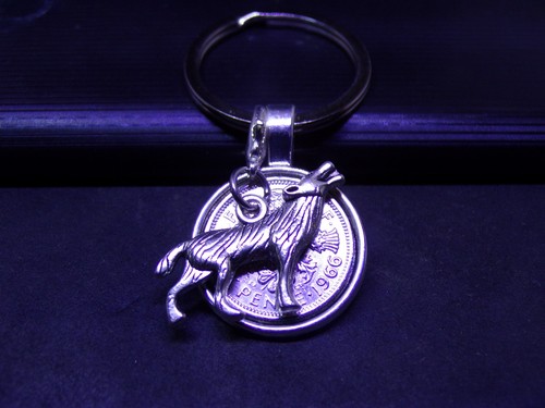 Lucky sixpence keyring wolf - lucky,