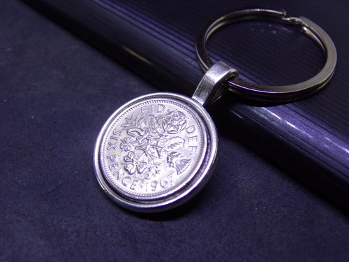 1967 lucky sixpence keyring - sixpence,