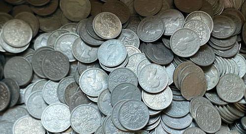 100 post 1947 sixpences - 100,
